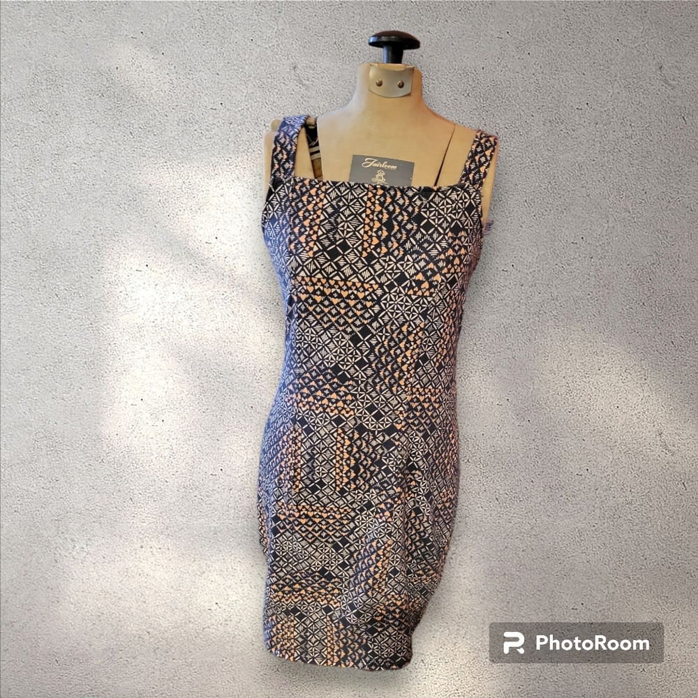 Hollister light weight blue patterned stretch dress soft and comfy